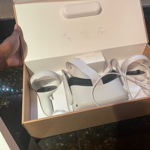 Oculus quest 2 256GB - Picture 3 of 3